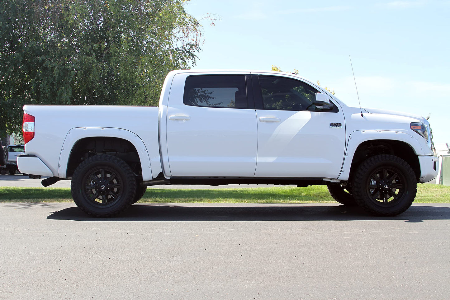 Flowmaster 817692 Outlaw Cat-Back Exhaust Kit 3 Inch Stainless Steel Dual 4 Inch Black Stainless Tips Compatible with 2009-2021 Toyota Tundra 4.6L 4.7L 5.7L exc Reg Cab Short Bed Double Cab Long Bed