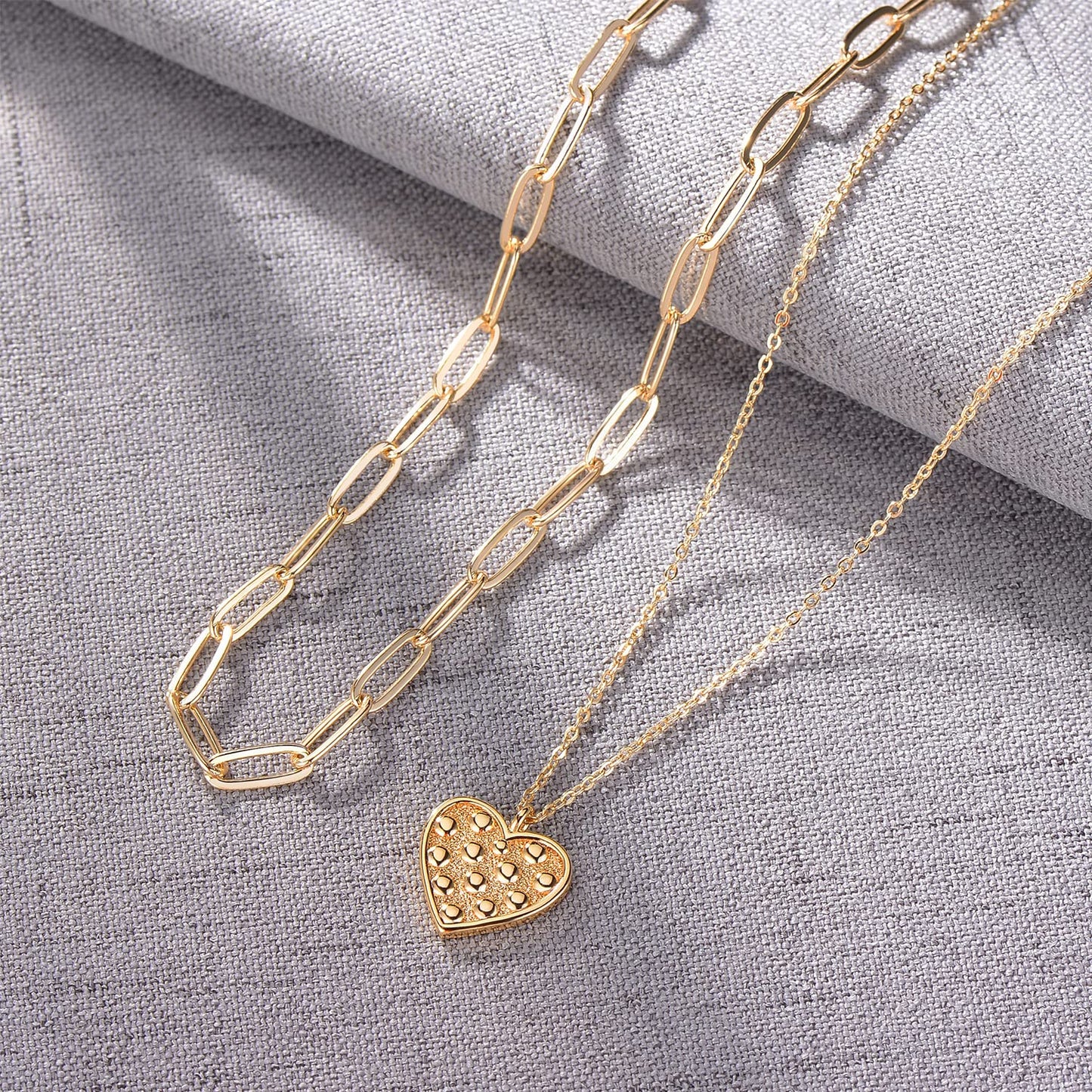 MEVECCO Gold Layered Choker Necklace for Women, 18K Gold Plated Dainty Heart Pendant Minimalist Paperclip Double Layer Necklace for Jewelry