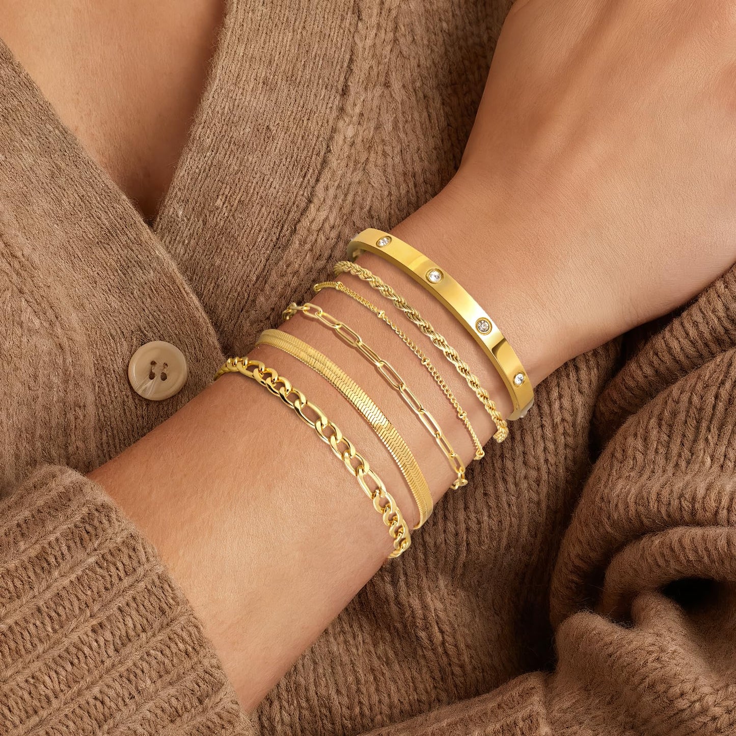 MOINSPIRE Gold Bracelets for Women Non Tarnish, Dainty 18K Gold Plated Bracelets Stack Trendy Waterproof Stackable Bangles, Cuban Link Paperclip Chain Jewelry Set Fashion Accessories Gifts for Women