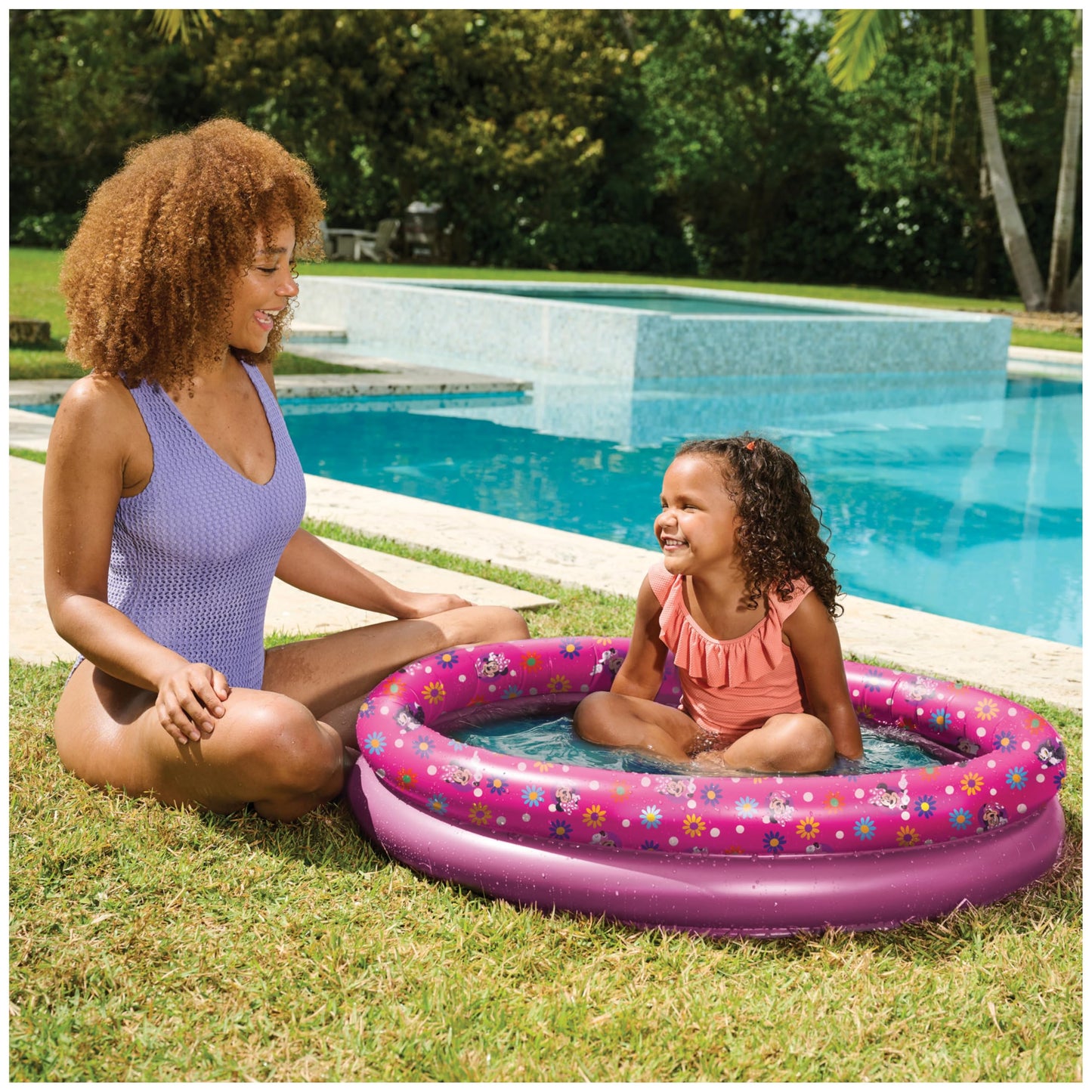 Swimways Minnie Mouse Kiddie Pool, Inflatable Above Ground Pool & Outdoor Toys, Minnie Mouse Party Supplies & Pool Toys for Kids Aged 3 & Up