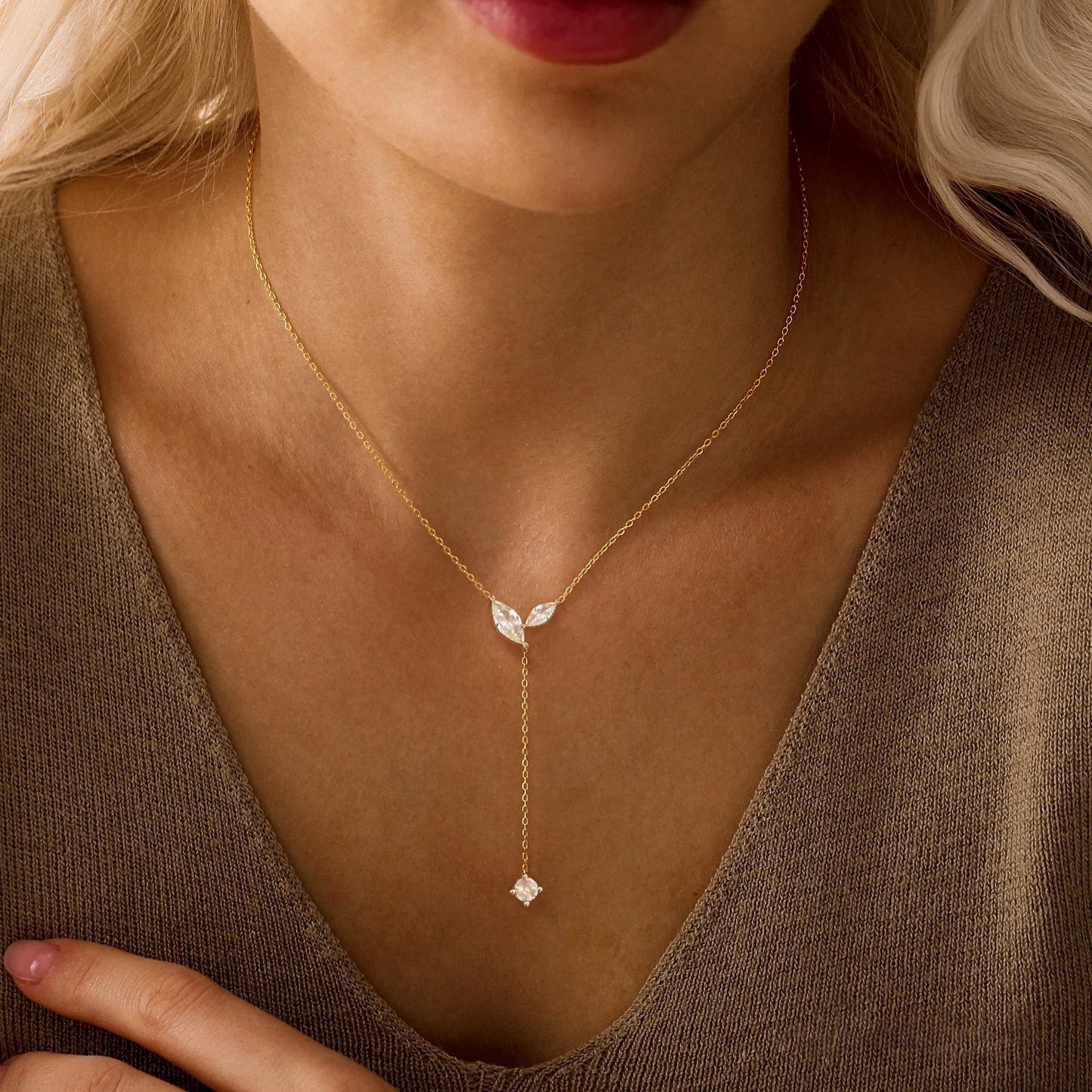 FUCJOEE Long Gold Necklaces for Women - Dainty Lariat Necklace 14K Gold Plated CZ Y Tear Drop Necklaces for Women Trendy Simple Summer Long Gold Necklace Beach Gold Jewelry Gifts