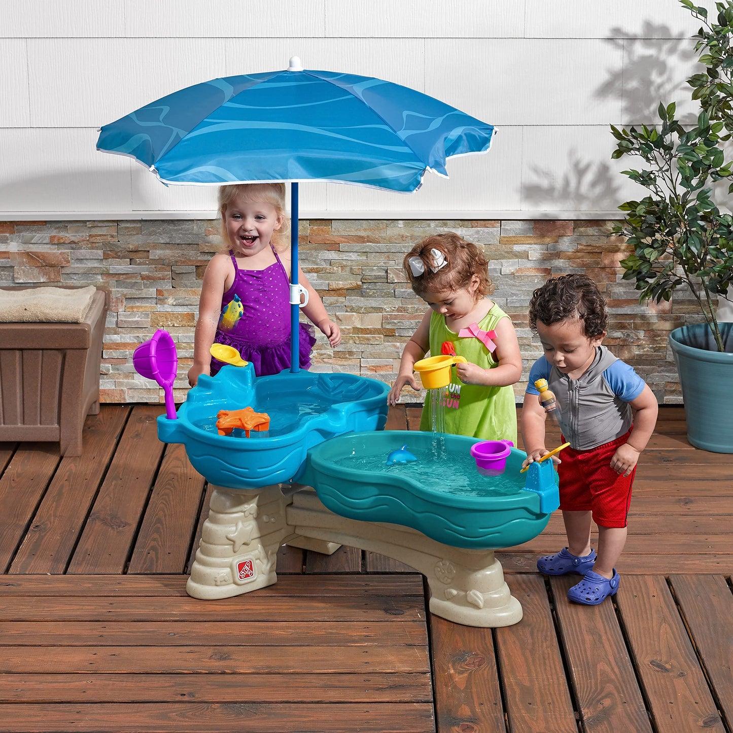 Step 2 Spill & Splash Seaway Water Table for Kids, Two-Tier Outdoor Kids Water Sensory Table with Umbrella, Ages 1.5+ Years Old, 11 Piece Water Toy Accessories