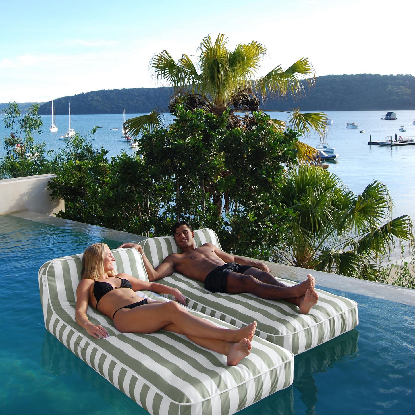 SUNNYLiFE Luxe Lie-On Lounger | Seagrass Stripe