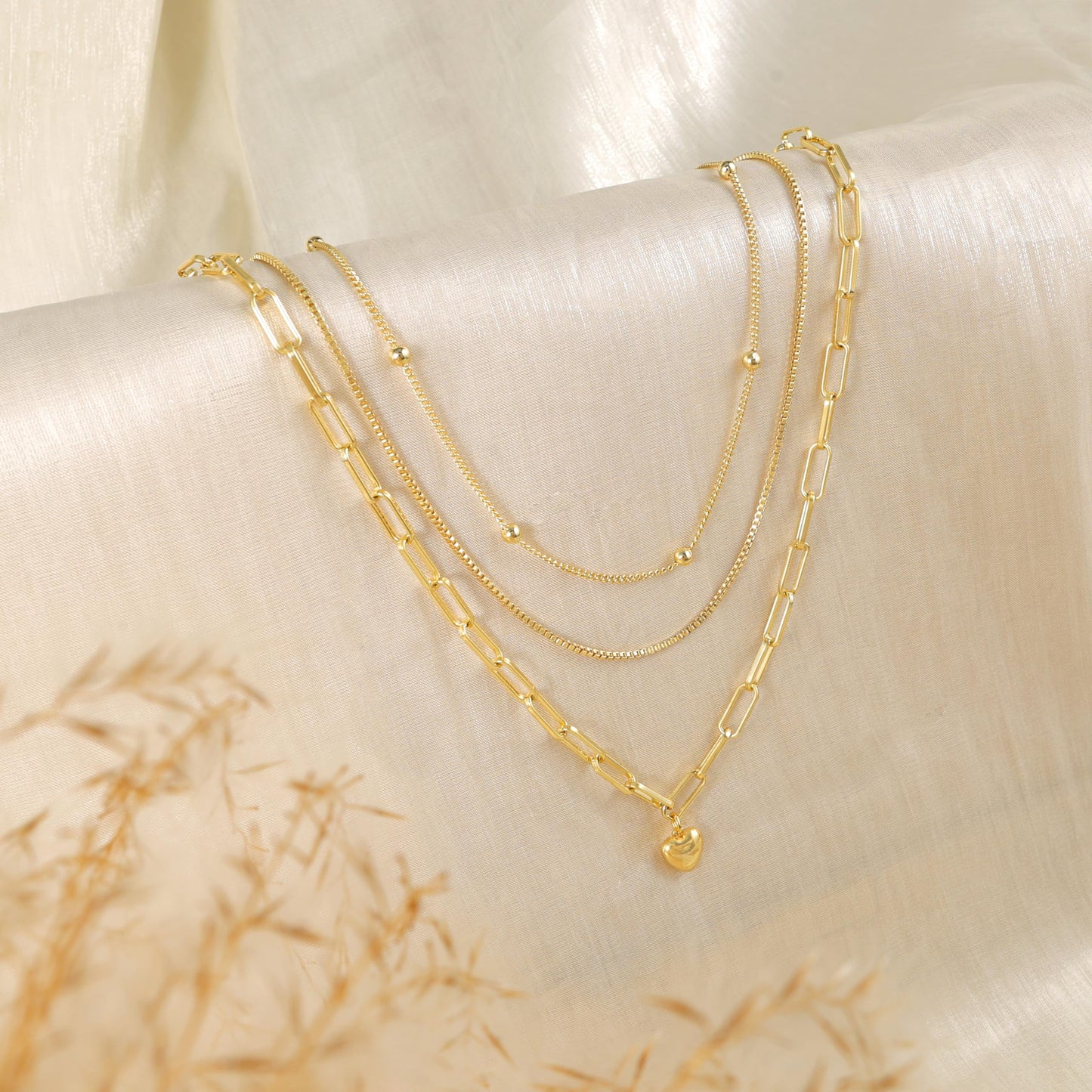 Layered Gold Necklaces for Women Trendy,Dainty 14K Gold Plated Heart Pendant Necklace Stack Statement Paperclip Beaded Box Necklace Chain Gold Stackable Layered Necklaces for Women Fashion Jewelry Set