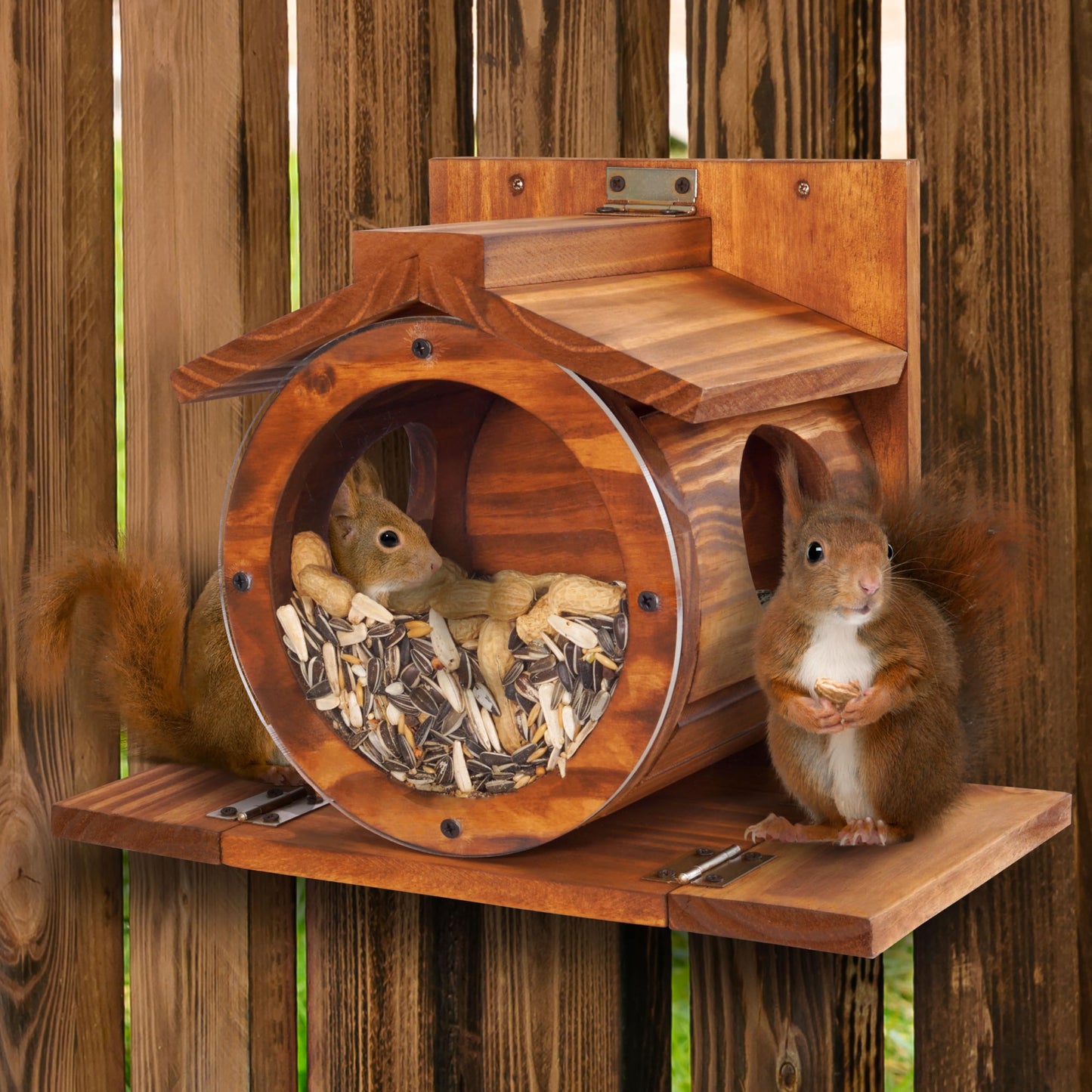 MIXUMON Wood Squirrel Feeder, Squirrel Feeders for Outside Winter, Wooden Chipmunk Feeder for Corn, Peanuts, Durable Box Easy to Fill with The Roof Can Be Opened