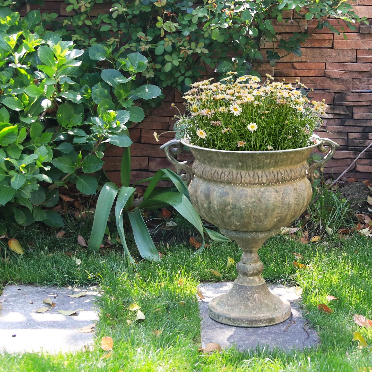 Worth Garden 18.5" H. Metal Urn Planters - Bronze Classic Antique Iron Plant Pots - Decorative Rustic Flower Pots for Outdoor Use - Traditional Urn Planter for Garden, Patio, Front Porch