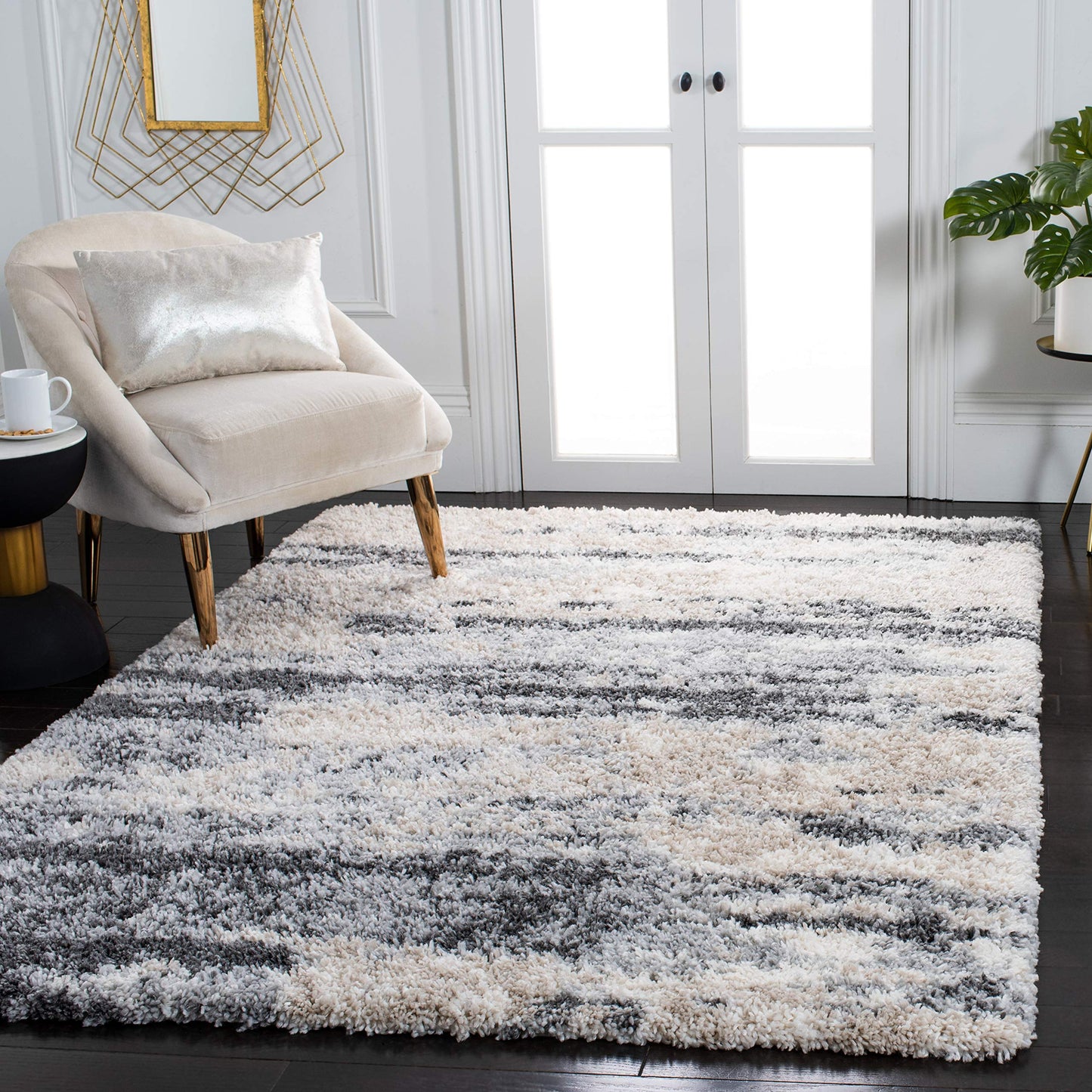 SAFAVIEH Fontana Shag Collection Area Rug - 6'7" x 9', Grey & Ivory, Non-Shedding & Easy to Clean, Plush Thick Pile, Ideal for Living Room, Bedroom, Dining Space (FNT853G)