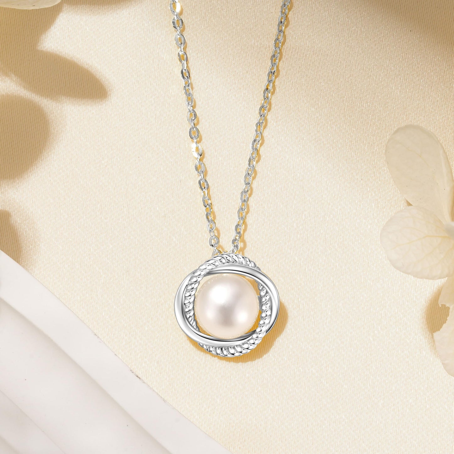 DENGGUANG Freshwater Pearl Pendant Necklace for Women, 925 Sterling Silver Single Pearl Necklace With Adjustable Chain, Wedding Birthday Gifts for Her (Silver)