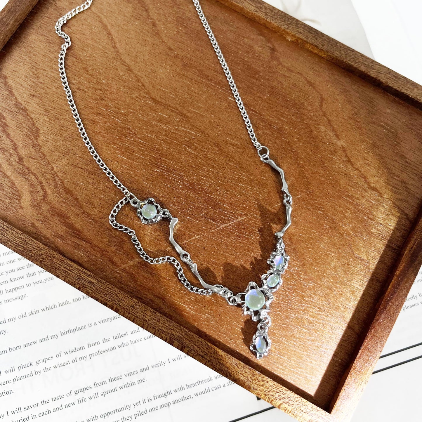 Buyongwant Y2k Irregular Necklace for Women Moonstone Cat Eye Fashion Collar Chain Design Spicy Silver Jewelry