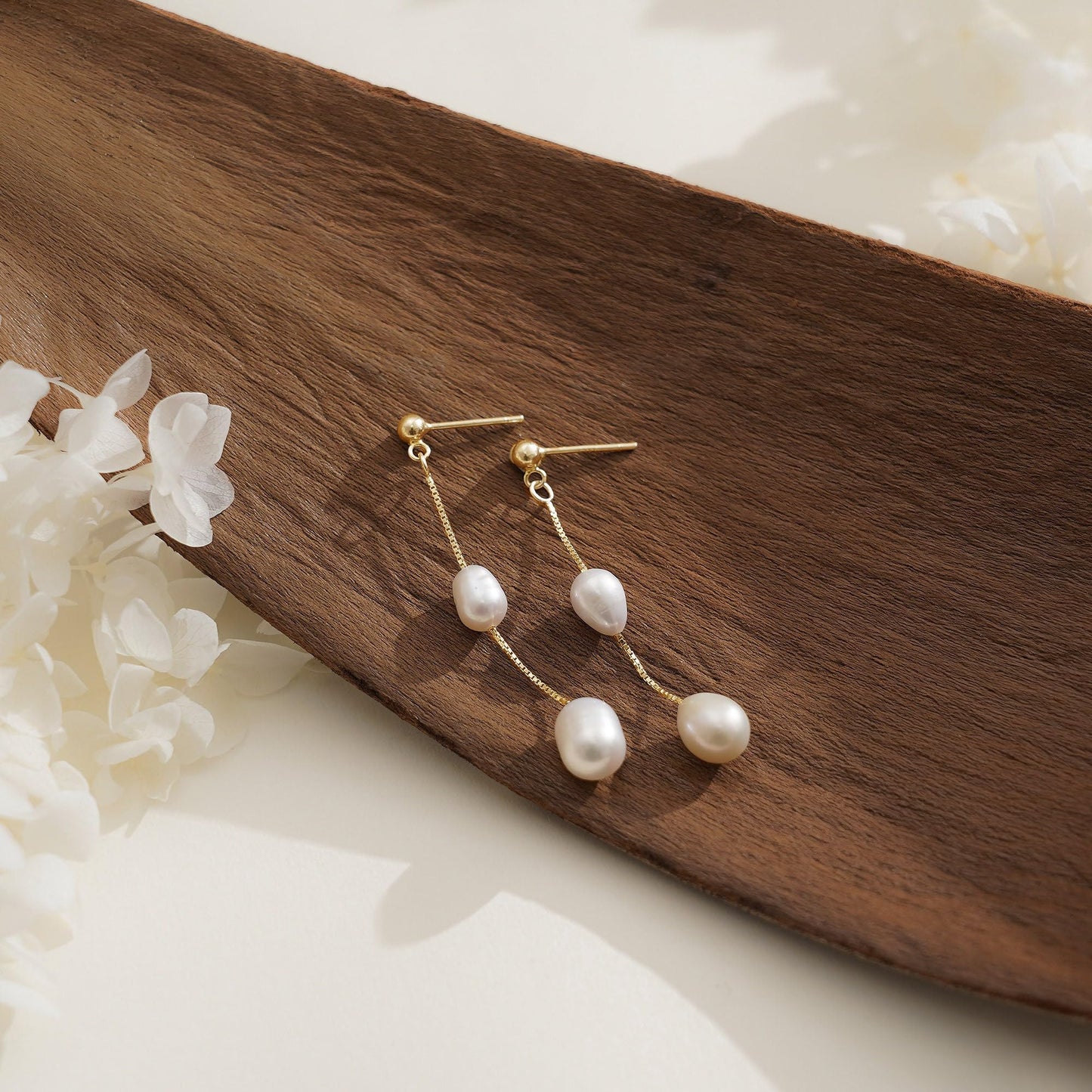 SELFROSE Gold Earrings for Women,Dainty Pearl Earrings 14k Gold Plated Wedding Dangle Earring for Women Trendy