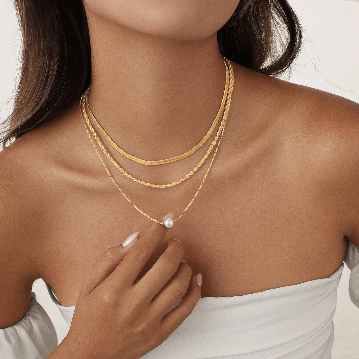 Hothrty Gold Pearl Necklaces for Women Dainty 14K Gold Plated Herringbone Twisted Chain Choker Necklace Set Layered Gold Necklace Stack Trendy Simple Jewelry Set