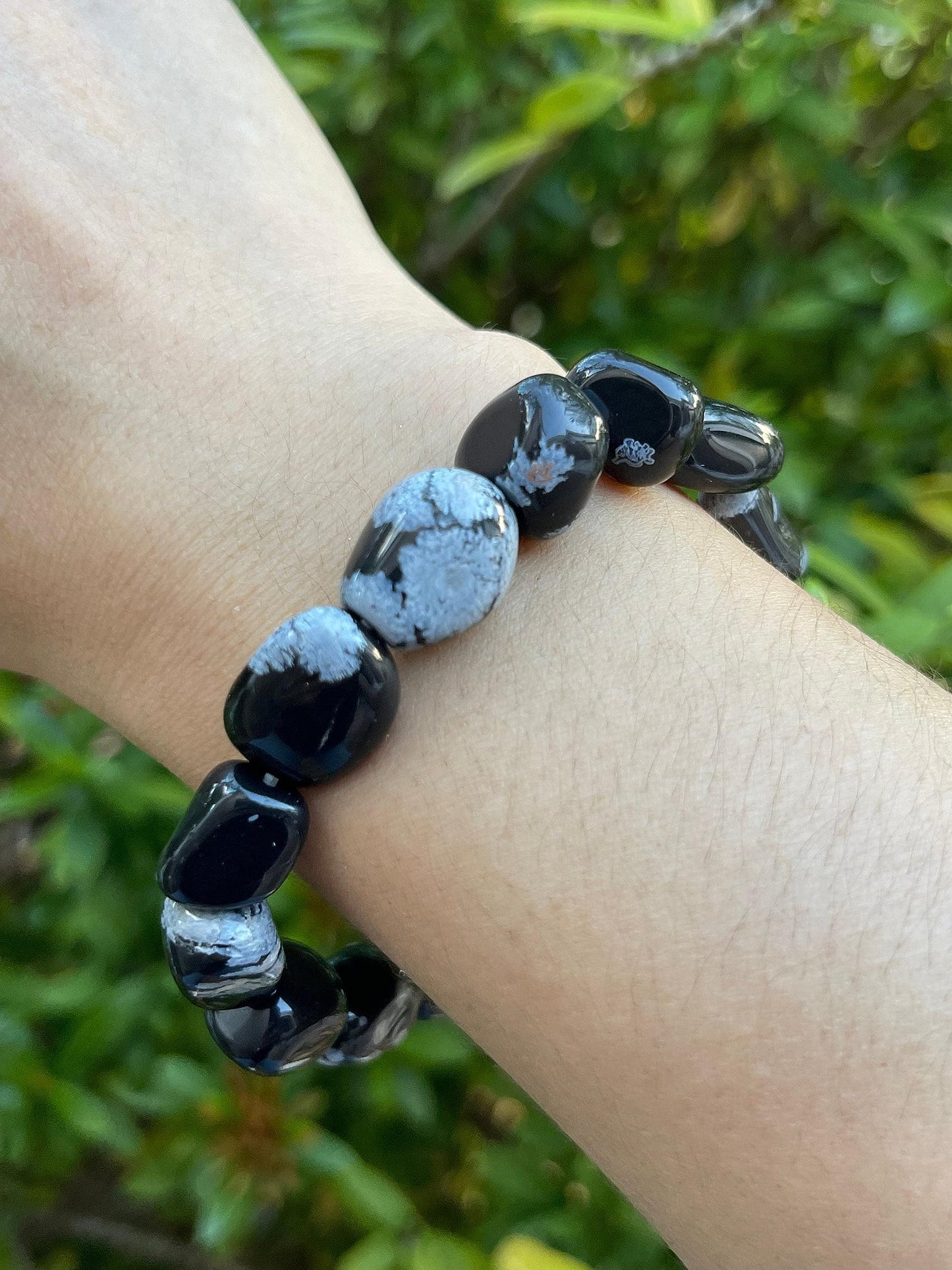 GAF TREASURES Snowflake Obsidian Crystal Nugget Bracelet, Genuine Snowflake Obsidian Tumbled Gemstone Bracelet, Healing Crystal Bracelet, Gift for Men & Women (1)