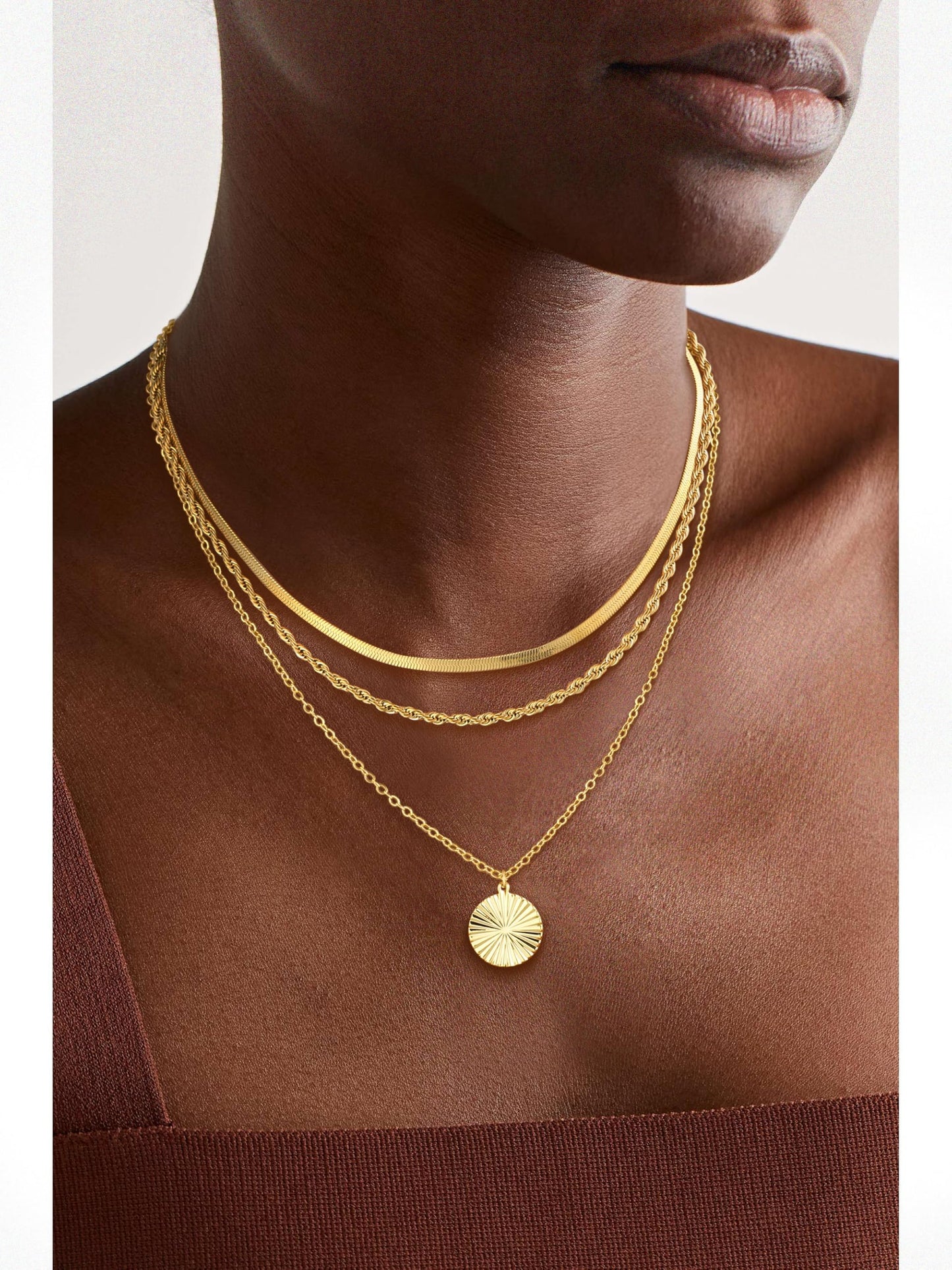 AGWOLF Gold/Silver Layered Necklaces for Women,Dainty 14k Gold Plated Stackable Choker Necklaces for Women,Trendy Layering Coin Chain Pendant Jewelry Set Gifts