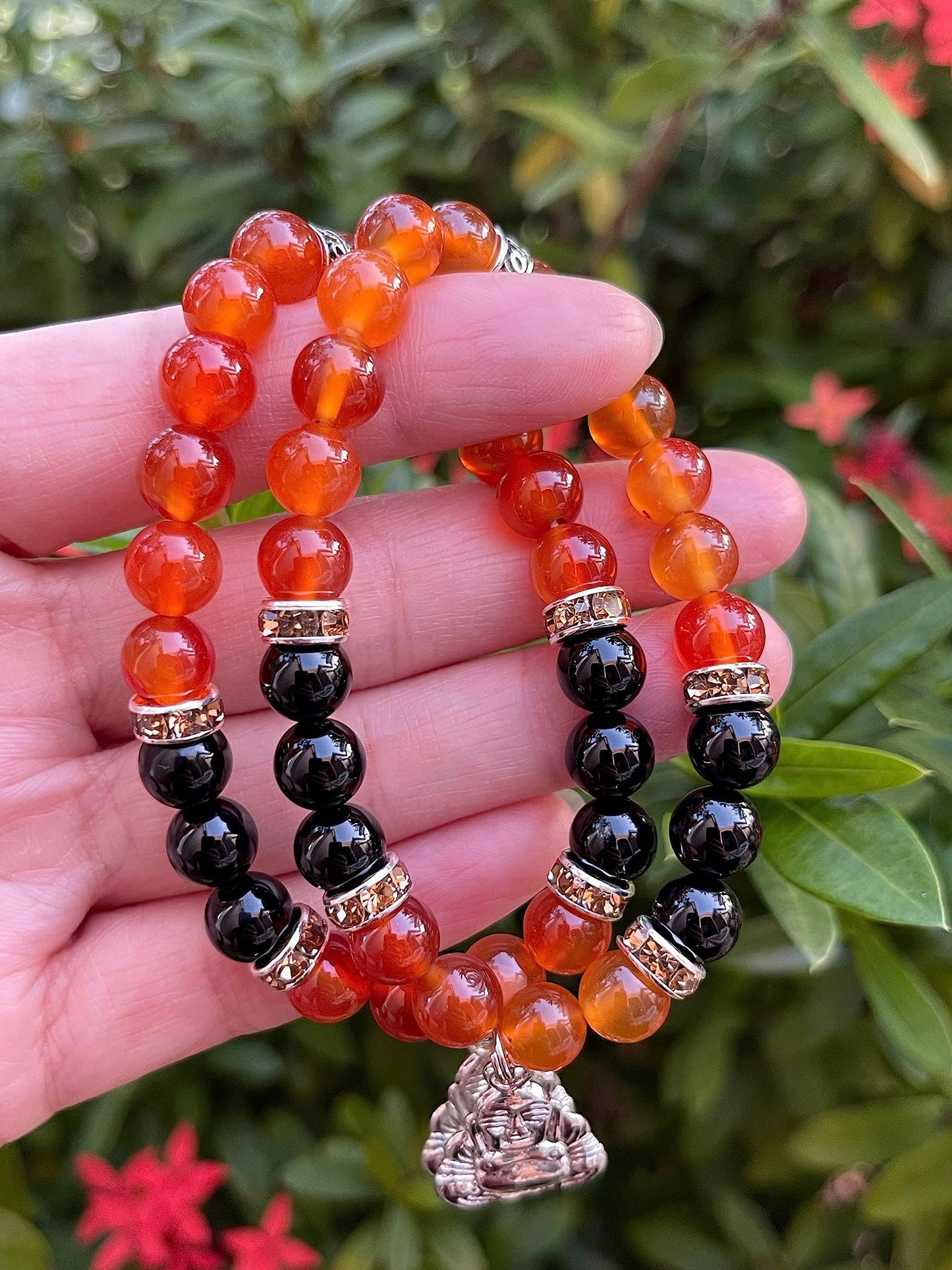 GAF TREASURES Red Agate & Black Onyx with Happy Buddha Crystal Bead Bracelet 8mm, Genuine Red Agate & Black Onyx Stretch Gemstone Bracelet, Healing Crystal Bracelet, Gift for Men & Women (1)