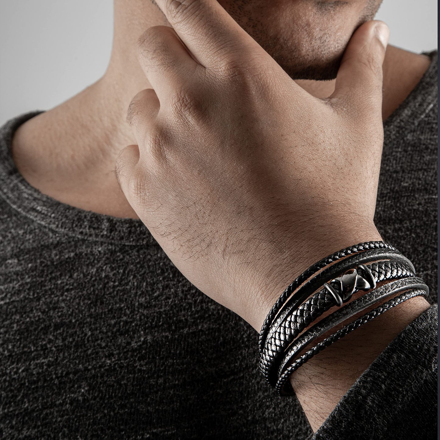 SERASAR Black Bracelet Leather Men 17cm Gift Box Genuine Cowhide Braided Adjust Able Magnetic Clasp Multi Layer Wrap Rope Man Mans Male Mens Bracelets Band Jewelry Magnet Accessories