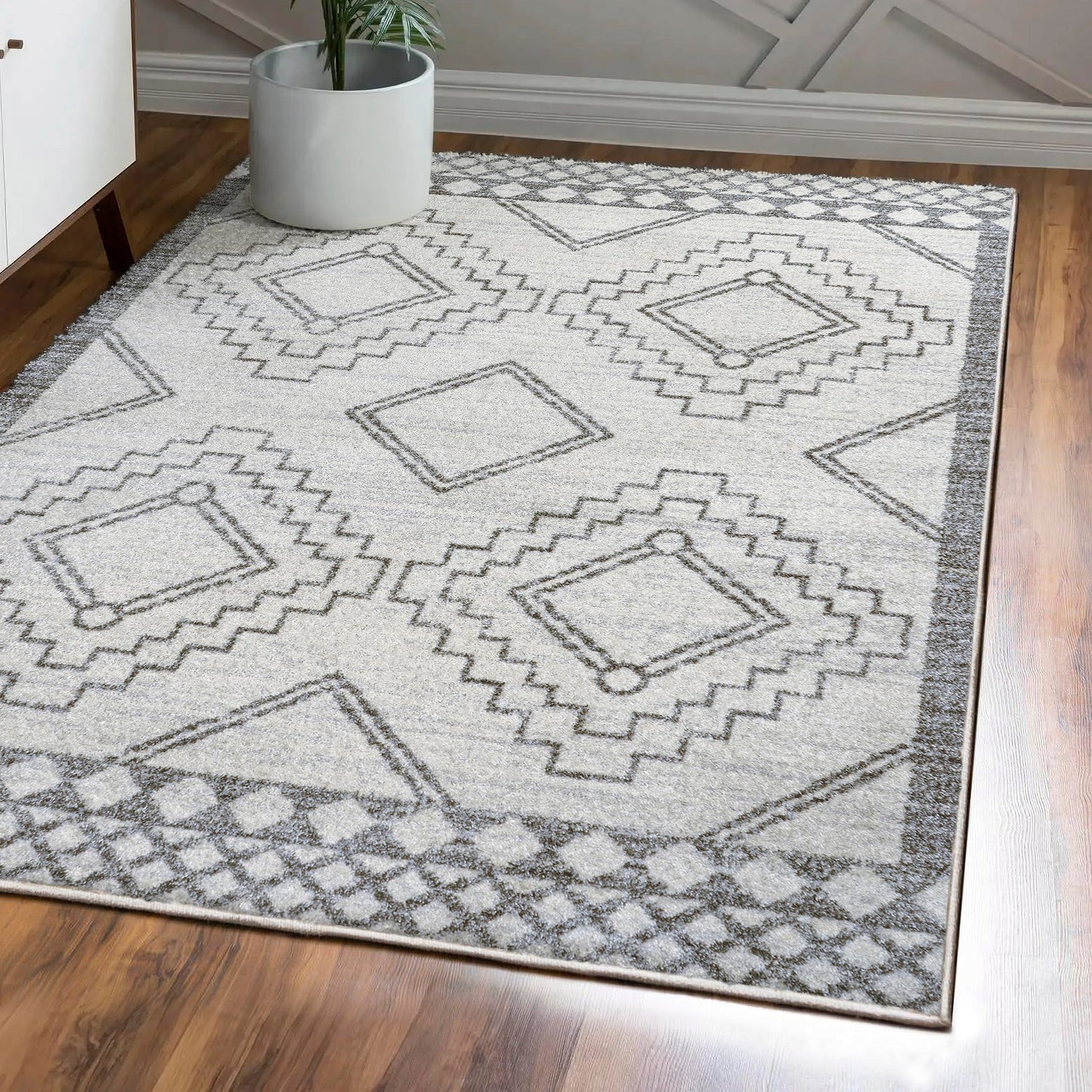 JONATHAN Y Amir Moroccan Beni Souk Cream/Gray Indoor Area Rug, 8x10, Bohemian, Scandinavian, Easy-Cleaning for Living Room, Bedroom, Kitchen, Pet Friendly, Non-Shedding (MOH200B-8)