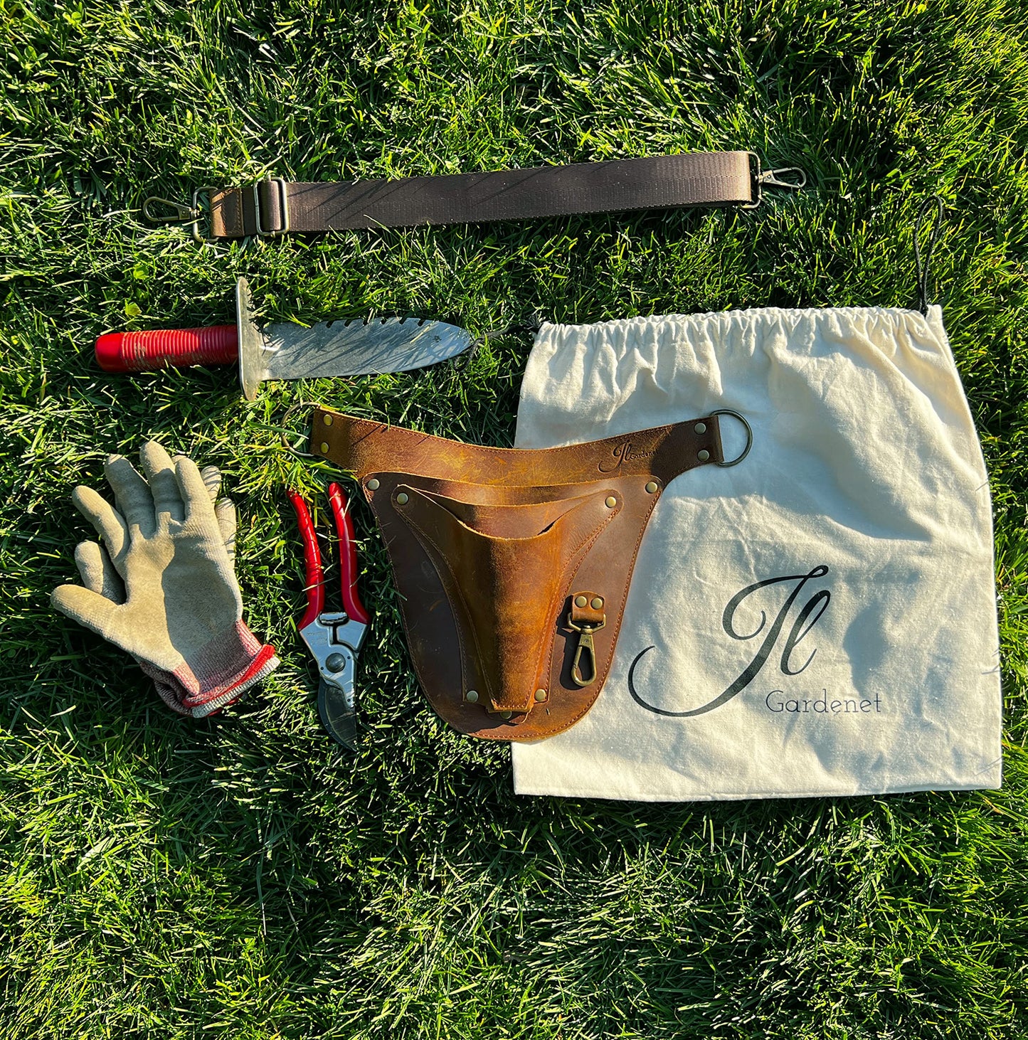 JL Gardenet Garden Tool Belt, Handmade Premium Leather with Pouches Pockets Holster for Women & Men, Gardeners, Florists, Electrician, Carpenter, Flower Farmer, Landscaper, Construction